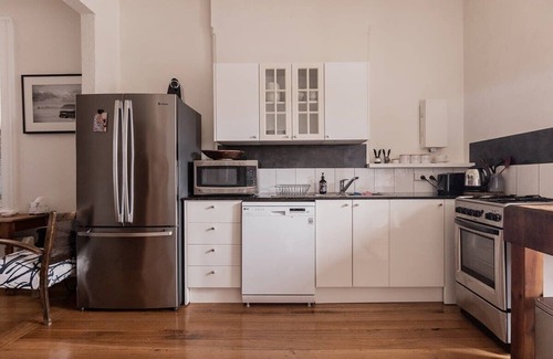 Hobart Central Business District Apartment | Central Hobart Studio