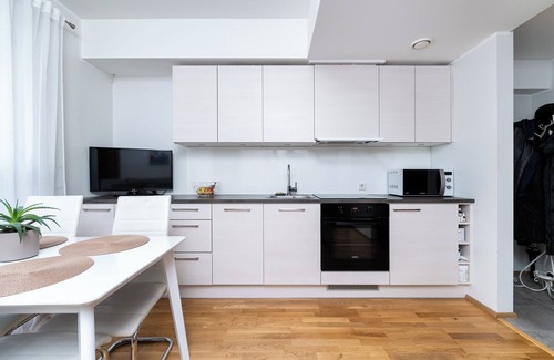 Kesklinn Apartment | Central location/Large balcony/New building