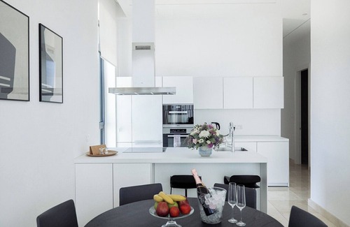 City Centre Apartment | Central Park Residence