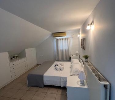 Argostoli Town Apartment | Central Tiny Loft in Argostoli