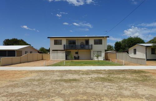 Jurien Bay House | Central Views
