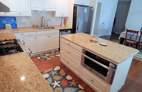 Village Green House | Centrally Located Ranch Home With Fenced In Backyard & Two Master Bedrooms