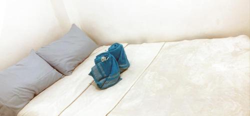 Coron Town Proper Apartment | Centrally located studio with AC and kitchenette