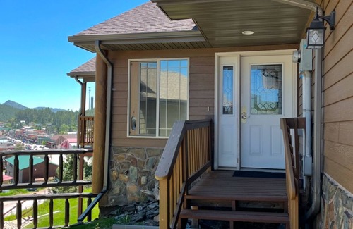 Hill City House | Centrally located to all Black Hills attractions! Best views of Hill City.