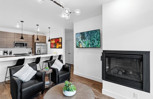 Silverthorne Condo | Centrally Located Condo with Private Balcony with Blue River Views!