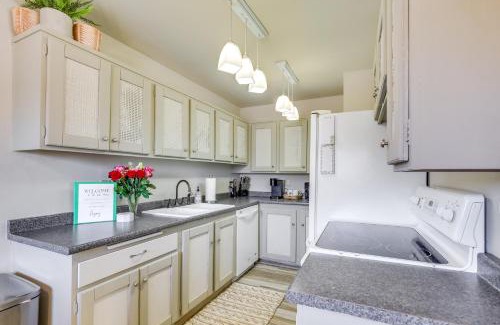 Yuma Apartment | Centrally Located Yuma Retreat with Fenced Patio