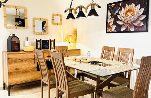 Tangier Apartment | Centre-ville de Tanger, Appartement familial, 2 chambres, Proche mer, Face TGV, Parking privé, IPTV, AC, WIFI