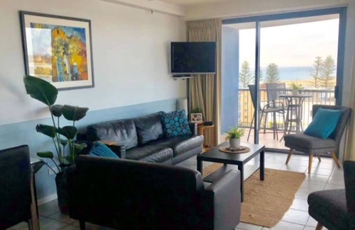 Moreton Bay Region Apartment | Centrepoint Unit 36, Amazing ocean views over the Pumicestone Passage