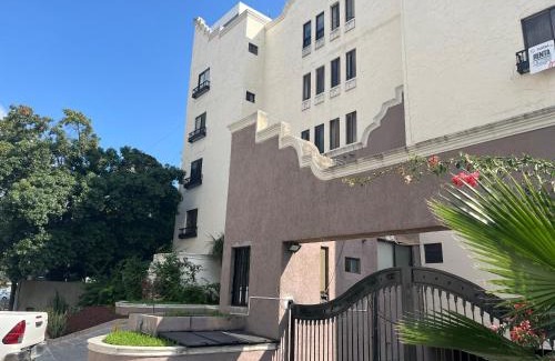 Monterrey House | Cerca de todo en San Jerónimo