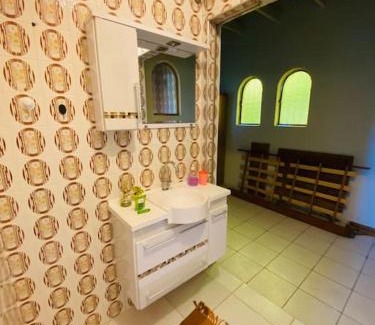 Embu das Artes House | Chácara Aconchegante com Piscina e Salão de Festas