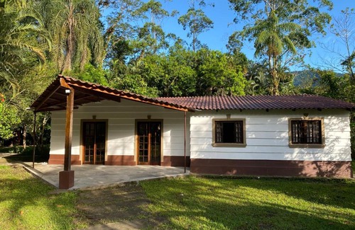 Cidade Jardim Tom House | Chácara - Caiubura Bertioga