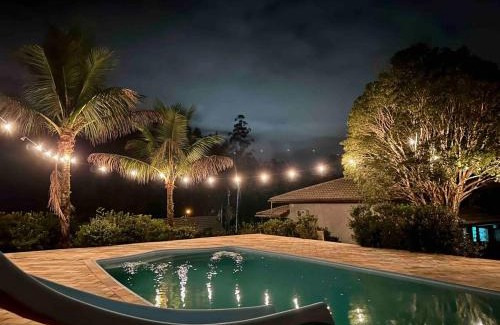 Guabiruba House | Chácara charmosa com piscina e natureza