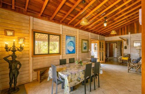 Amparo House | Chácara Temporada Lazer Piscina Amparo Net 200 Mb!