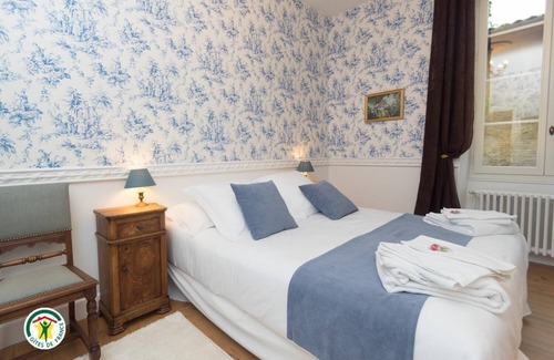 Marcilloles Bed & Breakfast | Château de la Rochetière