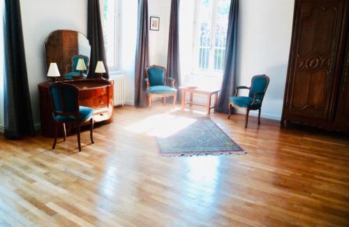 Damblainville House | Château du Mesnil Soleil , gites et chambres d'hôtes