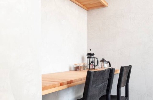 Hipodromo Apartment | CH207 · Dashing apt with balcony @Parque Mexico | ChiCo