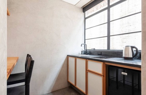 Hipodromo Apartment | CH207 · Dashing apt with balcony @Parque Mexico | ChiCo