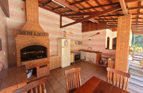 Parque dos Cafezais II House | Chacará a 65 KM de Sâo Paulo, Piscina e Churrasqueira Para um fim de Semana