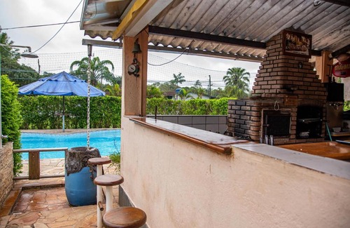 Peruibe House | Chacara com piscina, churrasq e WiFi em Peruibe SP