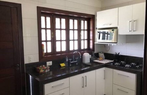 Limeira House | CHACARA ZANCHETTA HEATED SWIMMING POOL BEACH TENNIS WOOD-BURNING FIREPLACE AND ECOLOGY