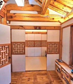Jingwan-dong Cabin | Chaehyodang Hanok Stay