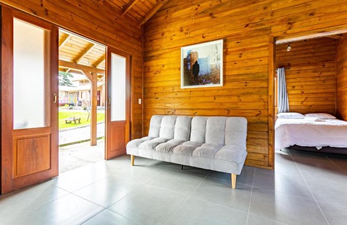 Rio Vermelho Sul Ski Chalet | Chalé aconchegante para descanso e relaxar FDU006