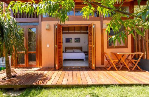 Feiticeira House | Chalé com jardim privativo a 200m da praia!