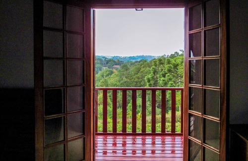 Vila Everest Ski Chalet | Chalé com lareira e Wi-Fi em Campos do Jordão/SP