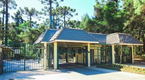 Loteamento Jardim Veu da Noiva House | Chalé Refúgio nas Montanhas