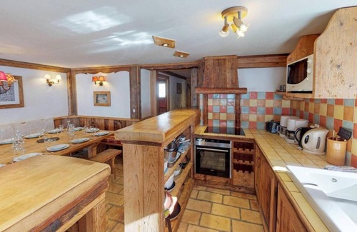 Reberty Ski Chalet | Chalet, 10m from ski slopes, view mountain, fitness, sauna, balcony, fireplace or stove, tv