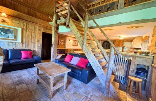 Reberty Ski Chalet | Chalet, 10m from ski slopes, view mountain, fitness, sauna, balcony, fireplace or stove, tv