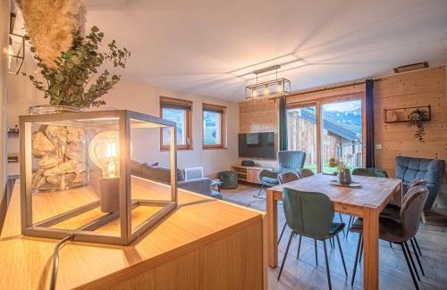Valmorel Ski Chalet | Chalet 3* Valmorel, skis aux pieds, 3 chambres, parking, WIFI - FR-1-356-401