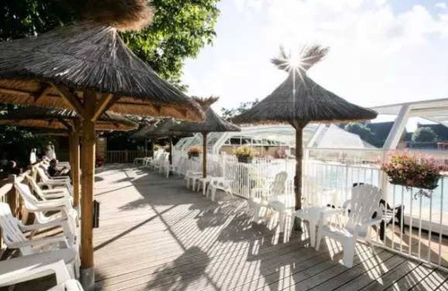 Thegra Ski Chalet | Chalet 4 étoiles - Piscine - eed0g0