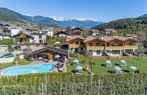 Tesimo Ski Chalet | Chalet '6 65m²' with Mountain View, Shared Pool and Wi-Fi