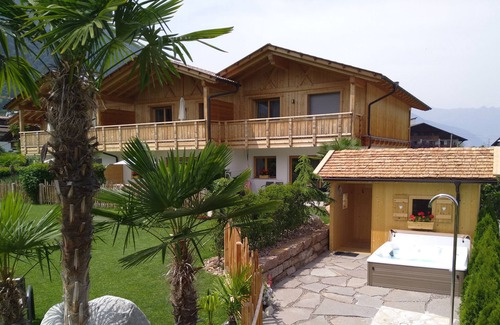 Tesimo Ski Chalet | Chalet '6 65m²' with Mountain View, Shared Pool and Wi-Fi