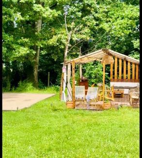 La Selle-en-Hermoy Ski Chalet | Chalet Acacia au calme 1h30 de Paris