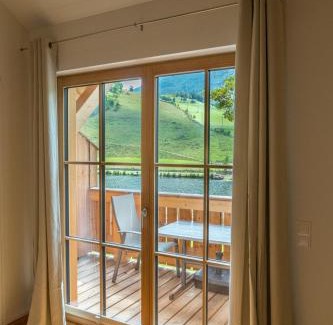 Puchberg Am Schneeberg Apartment | CHALET am Schneeberg See