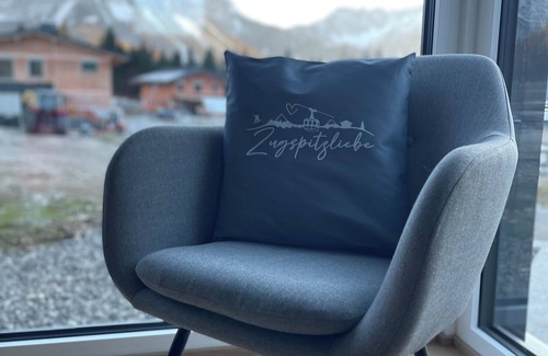 Ehrwald Ski Chalet | Chalet apartment with panoramic mountain views at the foot of the Zugspitze