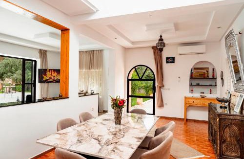 Ida Ougourd Villa | Chalet berbère 2 Chambres avec Piscine &Wifi fibre