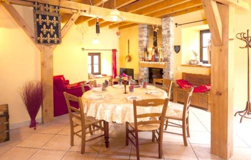 Saint-Andre Ski Chalet | Chalet chaleureux à Saint-André avec vue sur montagne