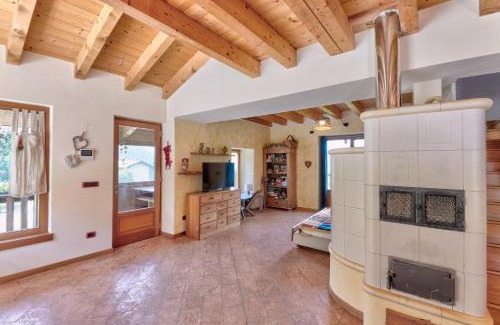 Colico Ski Chalet | chalet con piscina e vista panoramica