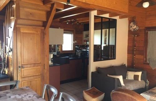 Arette Ski Chalet | Chalet cosy 6/8 pers. près des pistes avec équipements complets et parking gratuit - FR-1-602-92