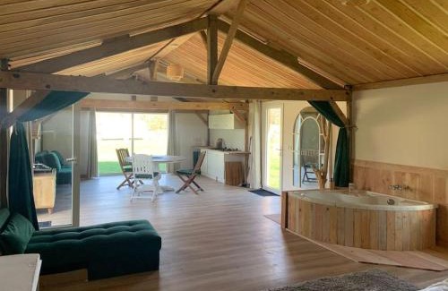 Douadic Apartment | Chalet en bois dans éco-gîte
