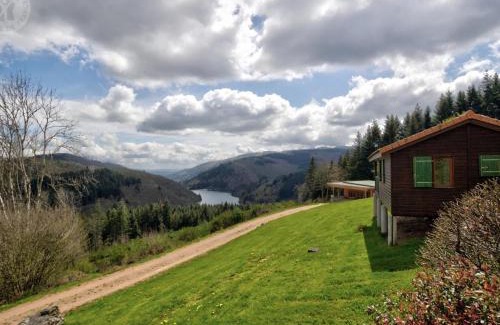 Les Noes House | Chalet familial tout équipé avec terrasse, au cœur des Monts de la Madeleine, proche La Loge des Gardes - FR-1-496-245