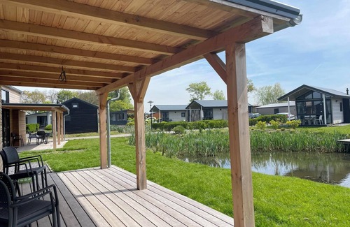 Oost-Graftdijk House | Chalet for 4 persons with terrace