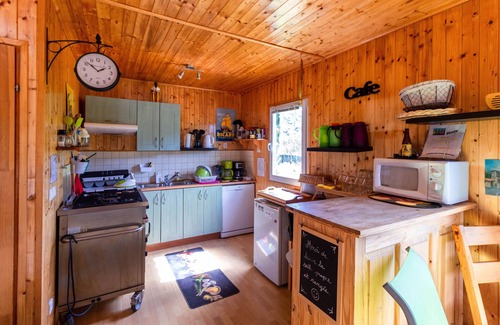Rouffiac-des-Corbieres Ski Chalet | Chalet 'Gites Les Casots' with Shared Pool, Private Terrace and Air Conditioning