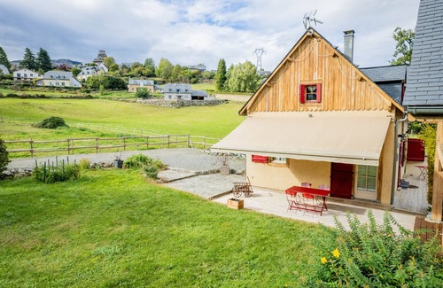 Arcizans-Avant Ski Chalet | Chalet in a small village 600 m above sea level. Rest, serenity and charm.