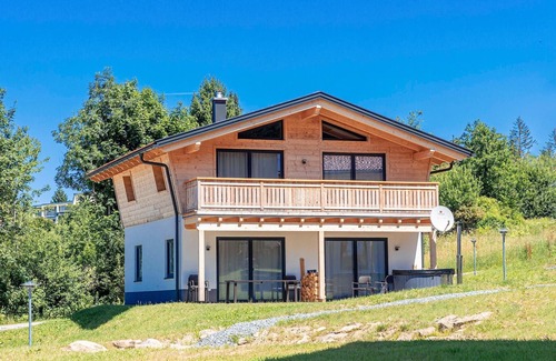 Sankt Englmar Ski Chalet | Chalet in St. Englmar with Private Sauna & Hot Tub