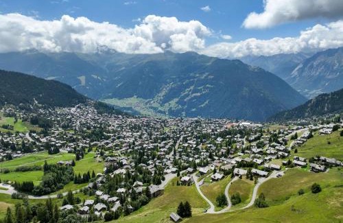 Verbier Ski Chalet | Chalet La Pive by Interhome