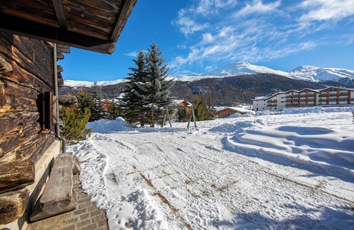 Livigno Ski Chalet | Chalet Lidia Ski in-Ski out 50m